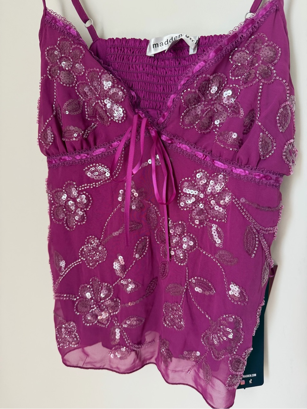 Magenta pink Beaded Cami tank top with lace trim - Picture 3 of 6